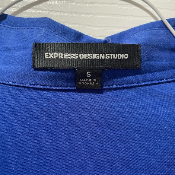 Express button down - Picture 2 of 2